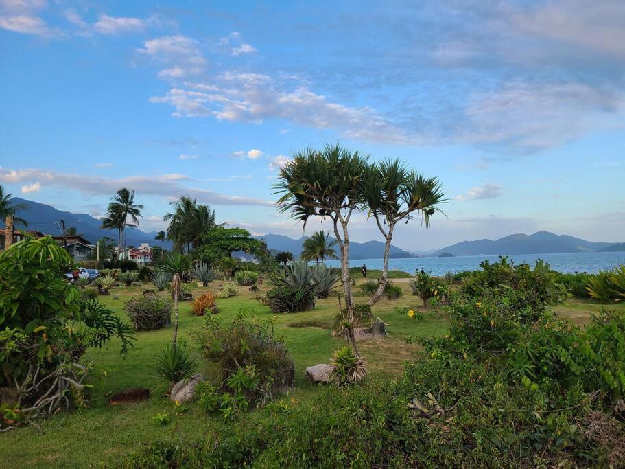 Linda Casa A 200M Da Praia Do Capricornio Карагуататуба Экстерьер фото